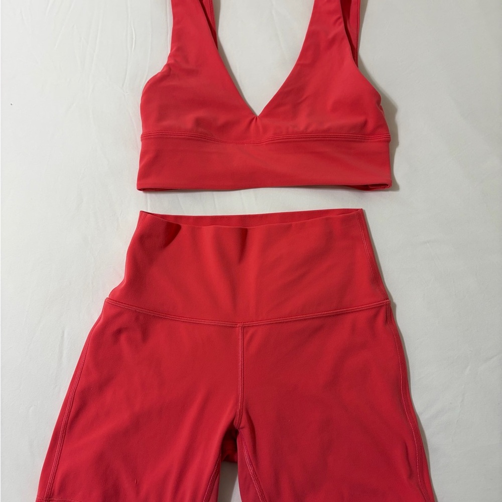 Lululemon Set: Align Bra & Shorts in shade Lip Gloss